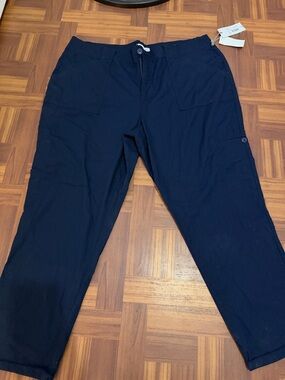 Liz Claiborne Navy Cropped Utility Pants